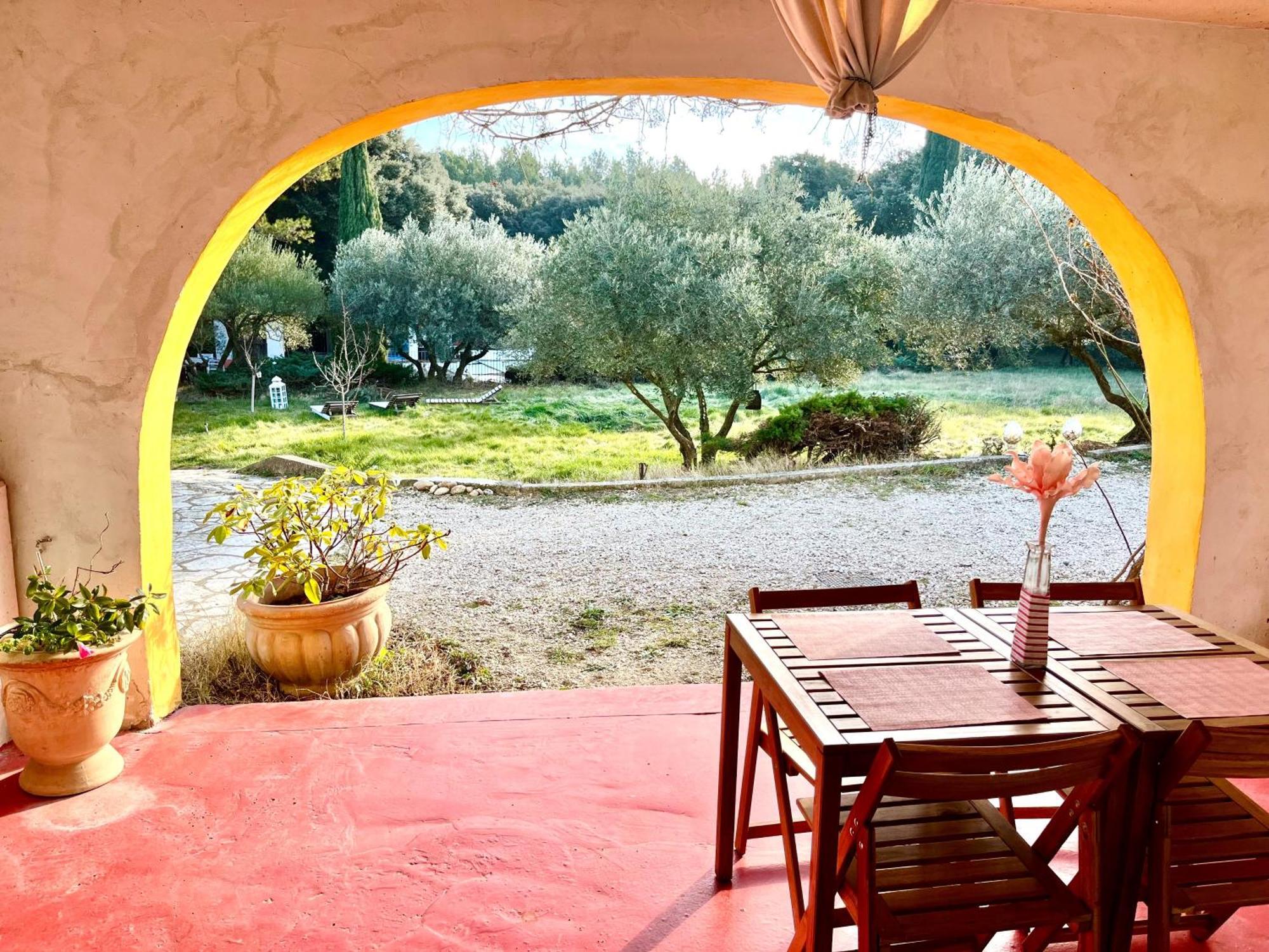 Hotel Domaine Colibri En Provence Pujaut Exteriér fotografie